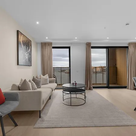 Apartment At The Docks Vervet, Fantastic Views Tromso Exterior photo