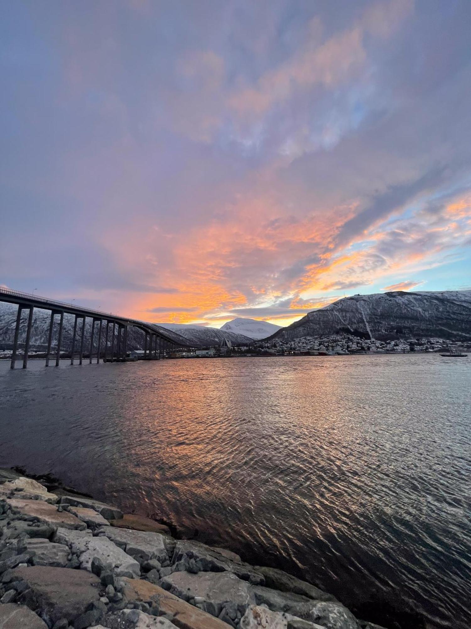 At The Docks Vervet, Fantastic Views * Tromso