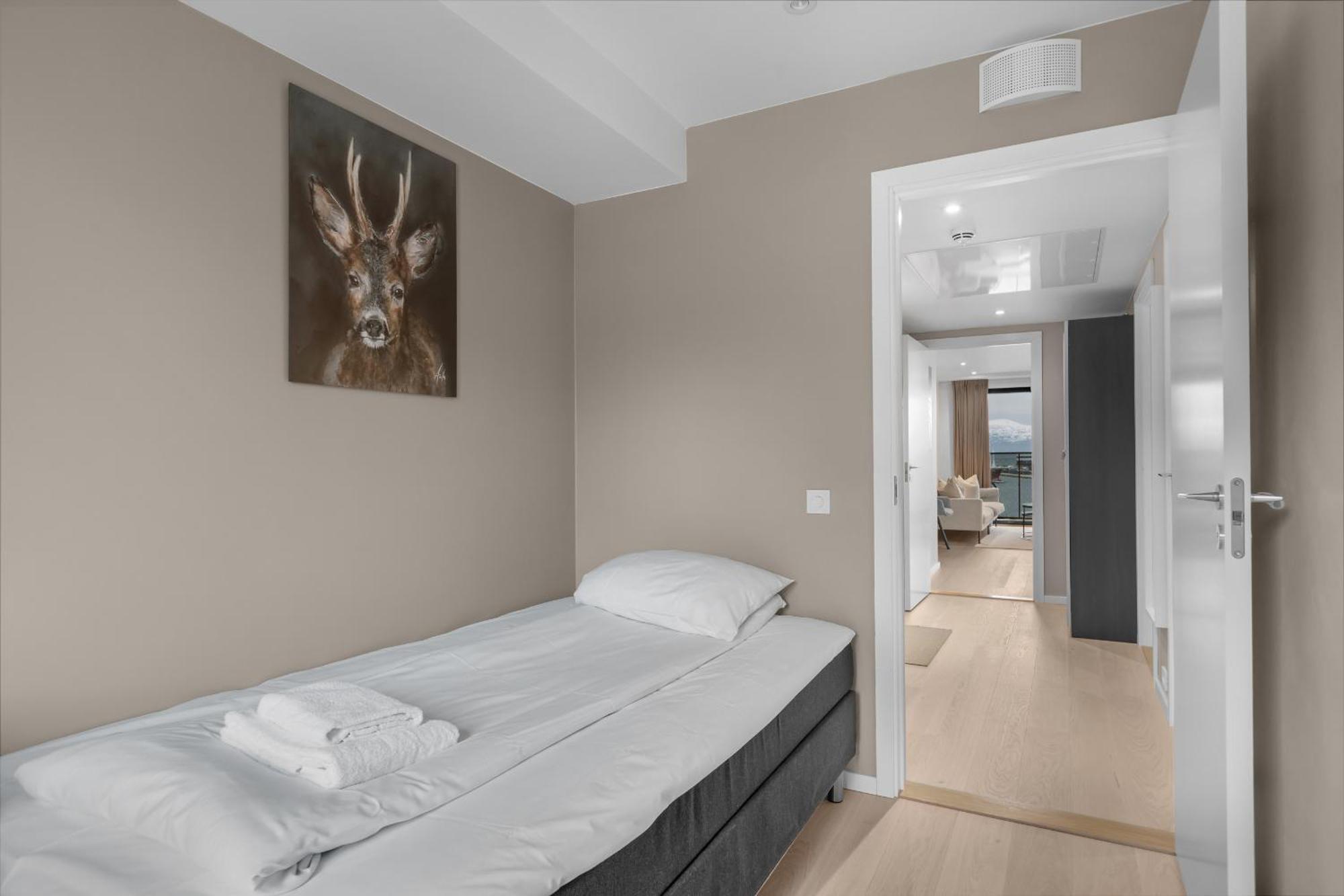 At The Docks Vervet, Fantastic Views Apartment Tromsø